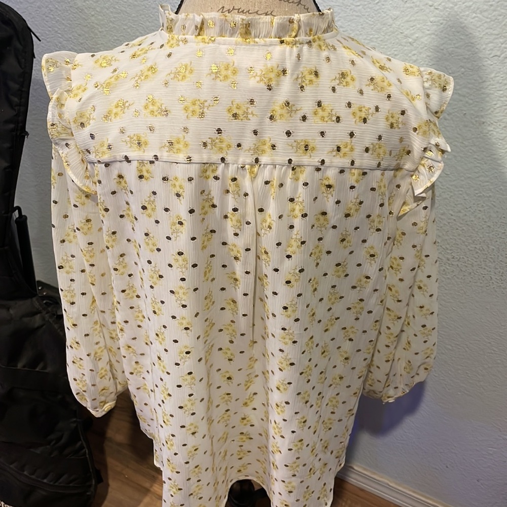 Lauren Conrad blouse - Picture 2 of 6